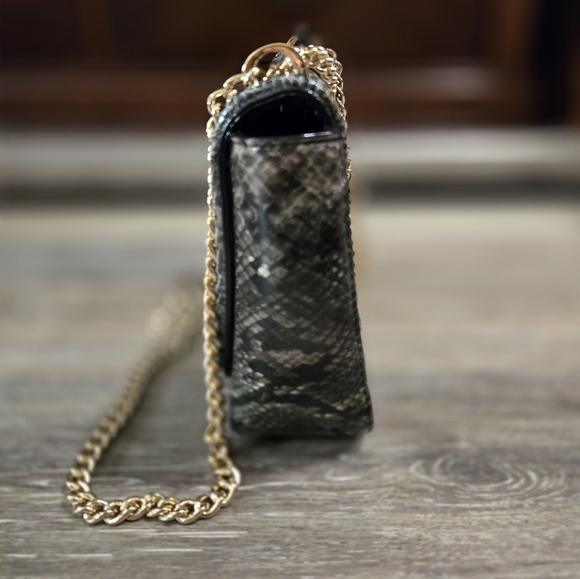 Victoria Secrets Purse - Picture 6 of 8